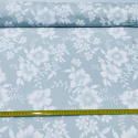 Tkanina bawełniana wzór białe koronkowe kwiaty na szaro-zielonem tle